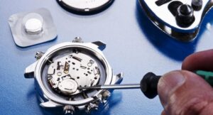 Official vs Independent Watch Repair Centres